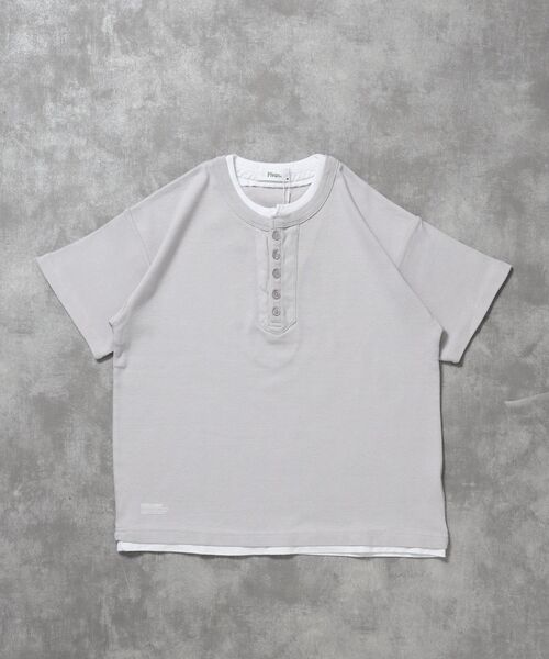 FFEIN(フェイン)の「【FFEIN(フェイン)】フェイクレイヤードヘンリーネックショート丈Tシャツ/ Tシャツ ヘンリーネック 半袖 レイヤード ワンポイント シンプル 【短丈】(Tシャツ/カットソー・メンズ・ネイビー/グレー/ブラック・MEDIUM/SMALL/LARGE)」の19枚目の写真