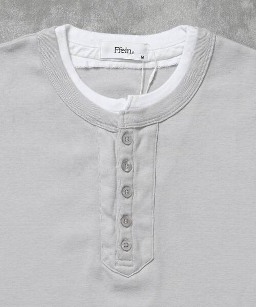 FFEIN(フェイン)の「【FFEIN(フェイン)】フェイクレイヤードヘンリーネックショート丈Tシャツ/ Tシャツ ヘンリーネック 半袖 レイヤード ワンポイント シンプル 【短丈】(Tシャツ/カットソー・メンズ・ネイビー/グレー/ブラック・MEDIUM/SMALL/LARGE)」の21枚目の写真