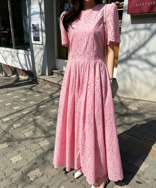 Aelina(エリナ)の「パンチングレースワンピース(ワンピース・レディース・ピンク/ホワイト・FREE)」の9枚目の写真