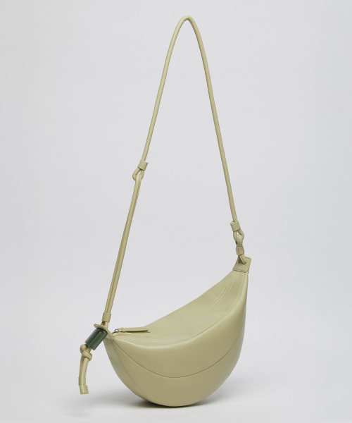 Archivepke(アーカイブエプク)の「Fling bag(Olive beige)_OVBAX26002OBG(ショルダーバッグ・レディース・その他・OS)」の1枚目の写真