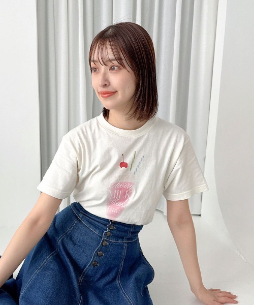 F i.n.t(フィント)の「スウィーツプリントTシャツ/fint フィント(Tシャツ/カットソー・レディース・アイボリー系2/アイボリー系1/ホワイト系3/ホワイト系2/ホワイト系1/アイボリー系3・FREE)」の5枚目の写真