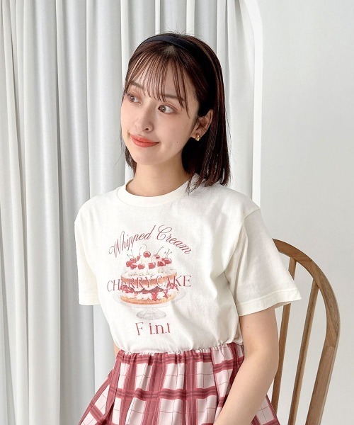 F i.n.t(フィント)の「スウィーツプリントTシャツ/fint フィント(Tシャツ/カットソー・レディース・アイボリー系2/アイボリー系1/ホワイト系3/ホワイト系2/ホワイト系1/アイボリー系3・FREE)」の6枚目の写真