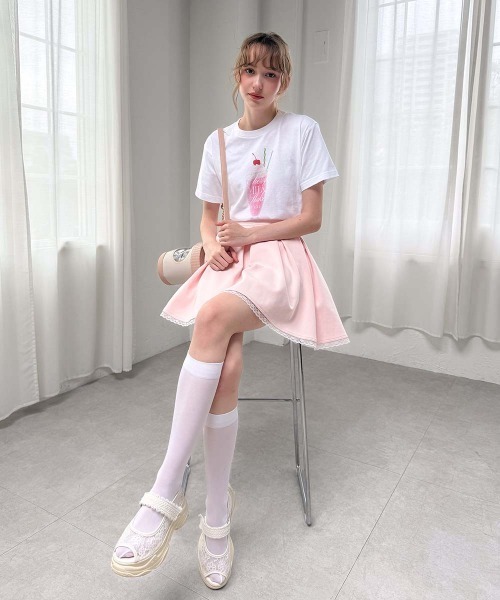F i.n.t(フィント)の「スウィーツプリントTシャツ/fint フィント(Tシャツ/カットソー・レディース・アイボリー系2/アイボリー系1/ホワイト系3/ホワイト系2/ホワイト系1/アイボリー系3・FREE)」の13枚目の写真
