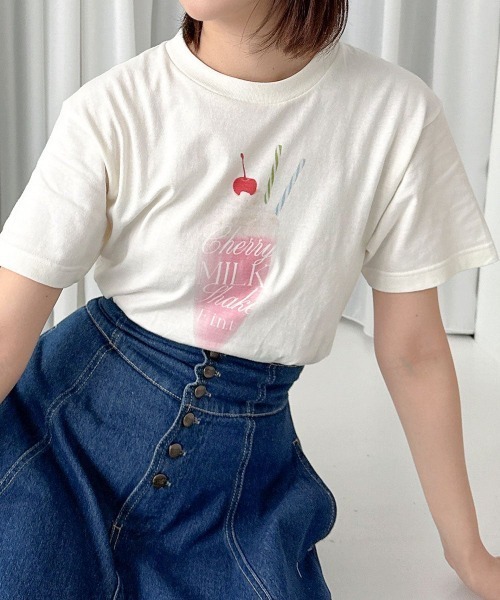 F i.n.t(フィント)の「スウィーツプリントTシャツ/fint フィント(Tシャツ/カットソー・レディース・アイボリー系2/アイボリー系1/ホワイト系3/ホワイト系2/ホワイト系1/アイボリー系3・FREE)」の17枚目の写真