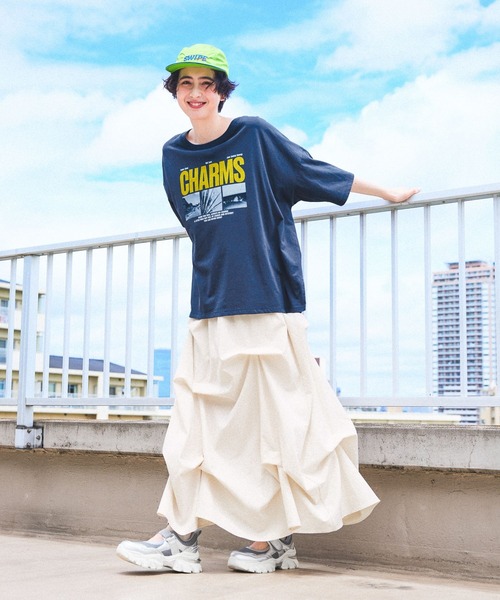 niko and...(ニコアンド)の「アソートフォトBIGTシャツ(Tシャツ/カットソー・レディース・ネイビー/オフホワイト/チャコール/ナチュラル・LARGE/MEDIUM)」の17枚目の写真