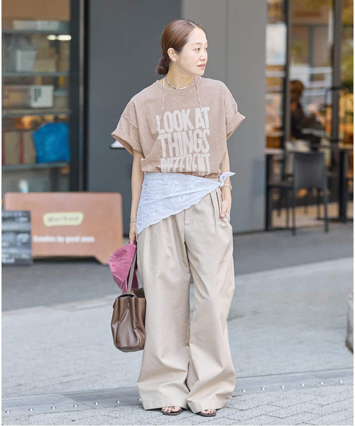 JOURNAL STANDARD(ジャーナルスタンダード)の「《追加4》ラウンドヘムピグメントT(Tシャツ/カットソー・レディース・サックスブルー/チョコ/ベージュ/ホワイト系その他・FREE)」の13枚目の写真