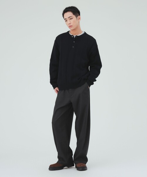 BEAMS HEART（ビームスハート）の「針抜き ヘンリーネック ニット（ニット/セーター・メンズ・ブラウン/ブラック・SMALL/MEDIUM/LARGE）」の8枚目の写真