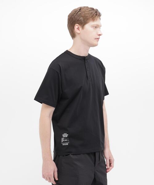 AVIREX(アヴィレックス)の「《URBAN GEAR》HEAT SHIELD HENLEY NECK T-SHIRT / アーバンギア ヒートシールド ヘンリーネック 半袖Tシャツ / AVIREX / アヴィレックス(Tシャツ/カットソー・メンズ・ホワイト/ブラック・MEDIUM/XX-LARGE/X-LARGE/LARGE)」の3枚目の写真