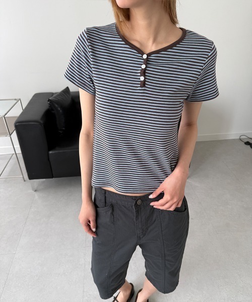 4INT.(フォイント)の「ボーダー ヘンリーネック 配色 半袖 Tシャツ(Tシャツ/カットソー・レディース・ライトブルー/グレー/ミント・FREE)」の2枚目の写真