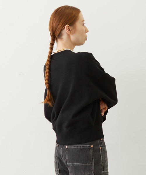 MILKFED.（ミルクフェド）の「THREE-TIERED LOGO CLEAR PRINT SHORT CREW SWEAT（スウェット・レディース・ライトブルー/ブラック/オフホワイト・S/M）」の21枚目の写真