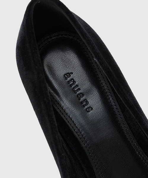 anuans（アニュアンス）の「ベーシックベロアパンプス（パンプス・レディース・ブラック・SMALL/MEDIUM/LARGE）」の5枚目の写真