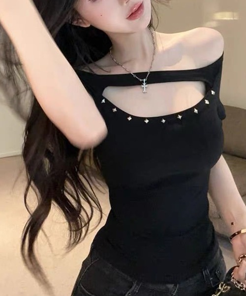 L LABEL（エルラベル）の「フロントオープンスタッズTシャツ（Tシャツ/カットソー・レディース・ブラック/ホワイト・FREE）」の4枚目の写真