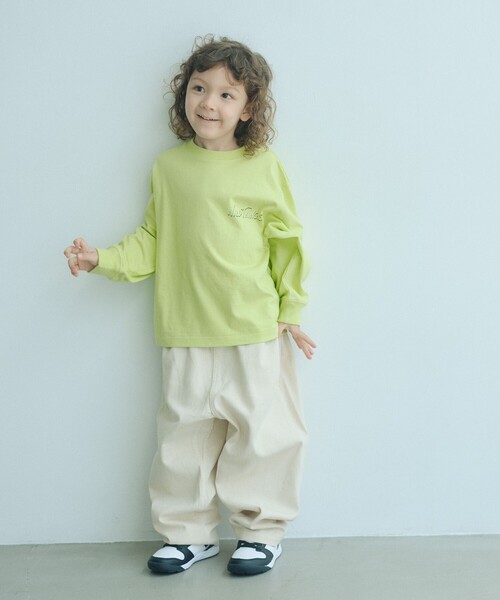 Gramicci（グラミチ）の「【別注】＜GRAMICCI＞ワイドテーパードパンツ / キッズ 100cm-130cm（チノパンツ・キッズ・ダークグレー/オフホワイト/ベージュ・130cm/110cm/120cm/100cm）」の2枚目の写真