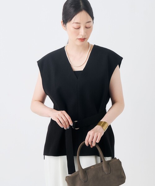 NOLLEY’S(ノーリーズ)の「《セットアップ対応/吸湿発熱》ウォッシャブルWジャージベスト(ベスト・レディース・ベージュ/ブラック・38)」の2枚目の写真