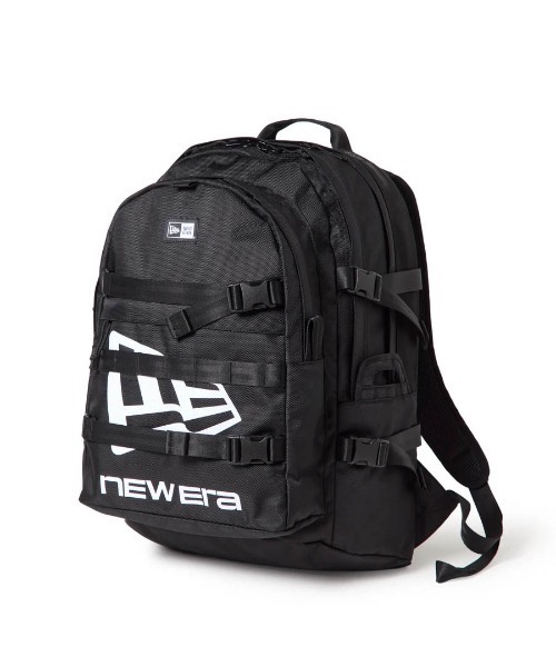 NEW ERA（ニューエラ）の「【NEW ERA】キャリアパック 35L 1680D NEW NE LOGO / ブラック [15121559]（バックパック/リュック・レディース・ブラック・フリー）」の2枚目の写真
