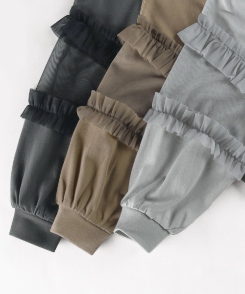 BRANSHES(ブランシェス)の「【WEB限定】チュール切替長袖Tシャツ(Tシャツ/カットソー・キッズ・ブラウン/チャコールグレー/グレー・110/100/150/140/130/120)」の20枚目の写真