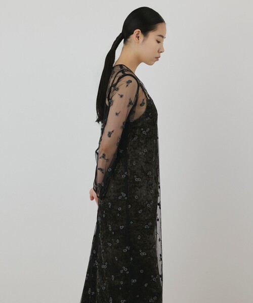 Diagram(ダイアグラム)の「刺繍レイヤードベロアワンピース(ワンピース・レディース・カーキ/ブルー・38/36)」の18枚目の写真