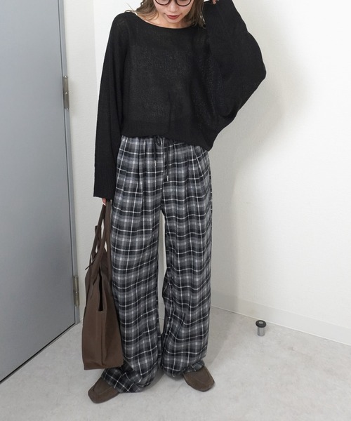 gossara(ゴサラ)の「【gossara 大人の抜け感】ボートネッククロップドニット(ニット/セーター・レディース・モカ/ブラック/カーキ/ブラウン・FREE)」の16枚目の写真