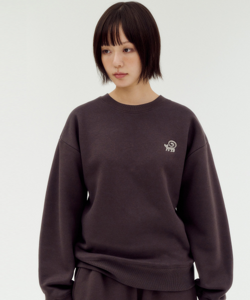ambler(エムブラー)の「Warm Heart Cat アップリケ刺繍スウェットTシャツ AMM1412 (ダークブラウン)(スウェット・レディース・その他・SMALL/MEDIUM)」の2枚目の写真