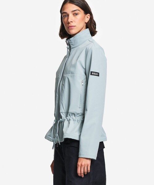 AIGLE（エーグル）の「撥水 防風 ストレッチ ソフトシェル スタンドカラージャケット（ナイロンジャケット・レディース・グレー/ブラック・42/36/40/38）」の5枚目の写真