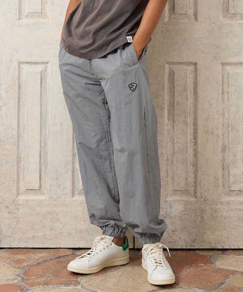 No Rain No Rainbow(ノーレインノーレインボー)の「mp15423- heartbeat print nylon pants ナイロンパンツ(NR26W-23)(その他パンツ・メンズ・ブラック/グレー/ネイビー・M/XL/L/S)」の1枚目の写真