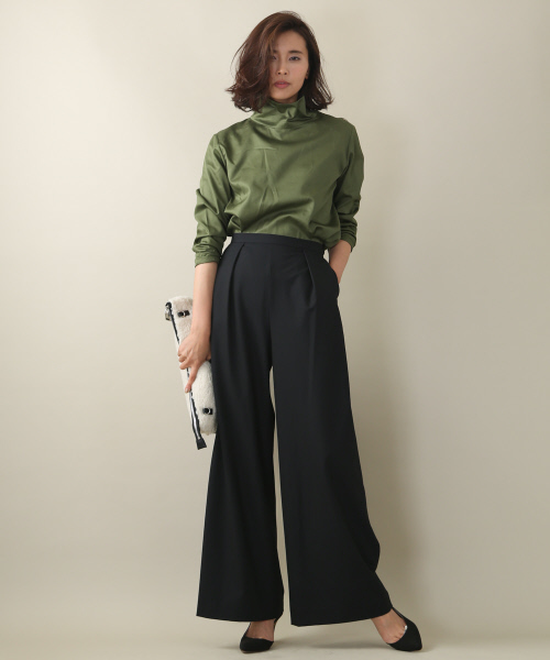 Abahouse Devinette（ドゥヴィネット）の「スイスコットンサテンブラウス（シャツ/ブラウス・レディース・カーキ/サックスブルー/ホワイト・2）」の22枚目の写真