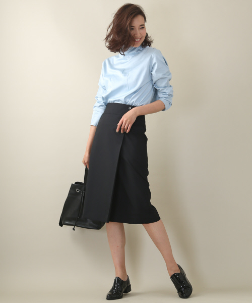 Abahouse Devinette（ドゥヴィネット）の「スイスコットンサテンブラウス（シャツ/ブラウス・レディース・カーキ/サックスブルー/ホワイト・2）」の19枚目の写真