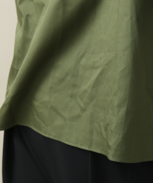 Abahouse Devinette（ドゥヴィネット）の「スイスコットンサテンブラウス（シャツ/ブラウス・レディース・カーキ/サックスブルー/ホワイト・2）」の13枚目の写真