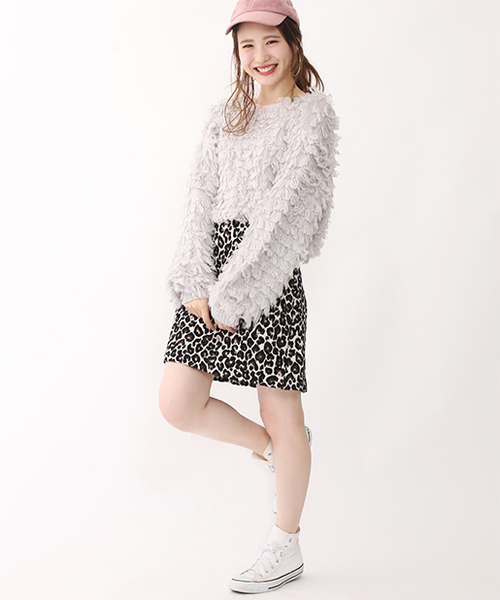 one after another NICE CLAUP（ワンアフターアナザーナイスクラップ）の「ループカシュクールニット（ニット/セーター・レディース・グレー/アイボリー/ブラック・FREE）」の4枚目の写真