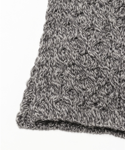 Denime(ドゥニーム)の「マフラー(マフラー・メンズ・スミクロ/ライトグレー/オフホワイト・FREE)」の4枚目の写真