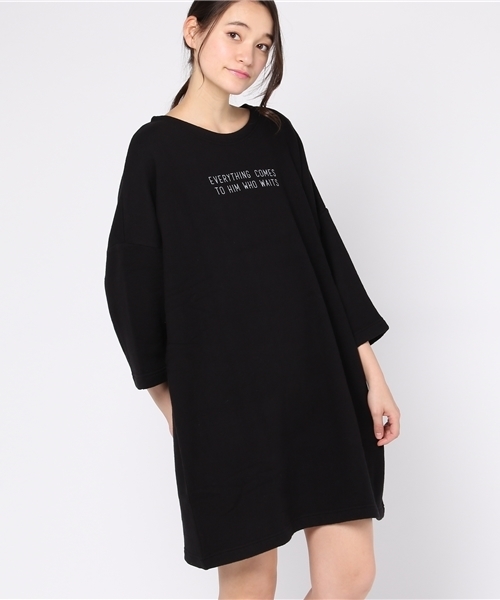 CUBE SUGAR（キューブシュガー）の「引き揃えガーゼ裏毛 ビッグワンピース（ワンピース・レディース・グレー/ナチュラル/ブラック/ベージュ・M）」の2枚目の写真