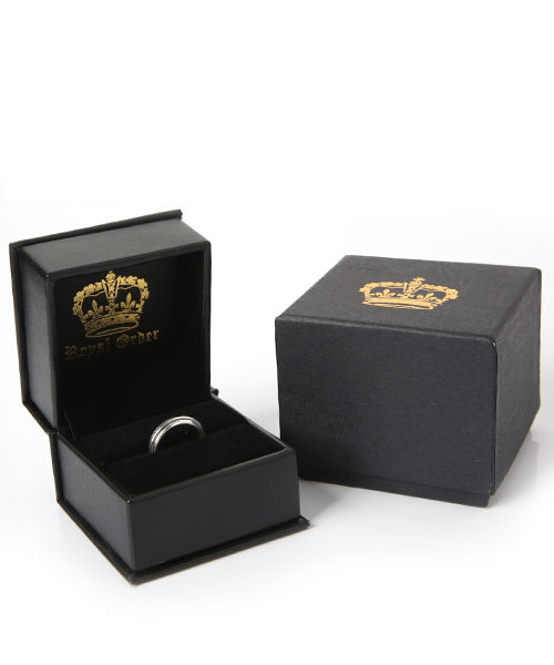 ROYAL ORDER(ロイヤルオーダー)の「TRIPLE BAND PLAIN RING(リング・レディース・シルバー・10号 US-5/13号 US-6h/15号 US-7h/18号 US-9/16号 US-8/12号 US-6)」の6枚目の写真