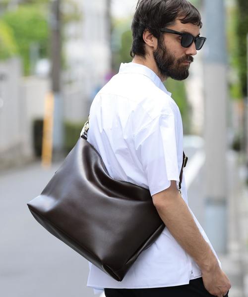 BEAUTY&YOUTH UNITED ARROWS（ビューティーアンドユースユナイテッドアローズ）の「【WEB限定】 by スムース エディターズバッグ（ショルダーバッグ・メンズ・ダークブラウン/ブラック・FREE）」の9枚目の写真