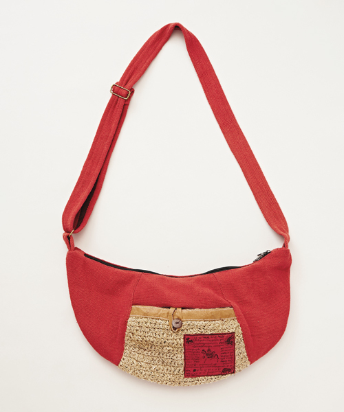 チャイハネ（チャイハネ）の「【チャイハネ】タルチョクレセントショルダーバッグ（ショルダーバッグ・メンズ・イエロー/ホワイト/レッド/グリーン/ブルー・FREE）」の5枚目の写真