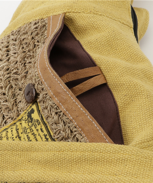 チャイハネ（チャイハネ）の「【チャイハネ】タルチョクレセントショルダーバッグ（ショルダーバッグ・メンズ・イエロー/ホワイト/レッド/グリーン/ブルー・FREE）」の9枚目の写真