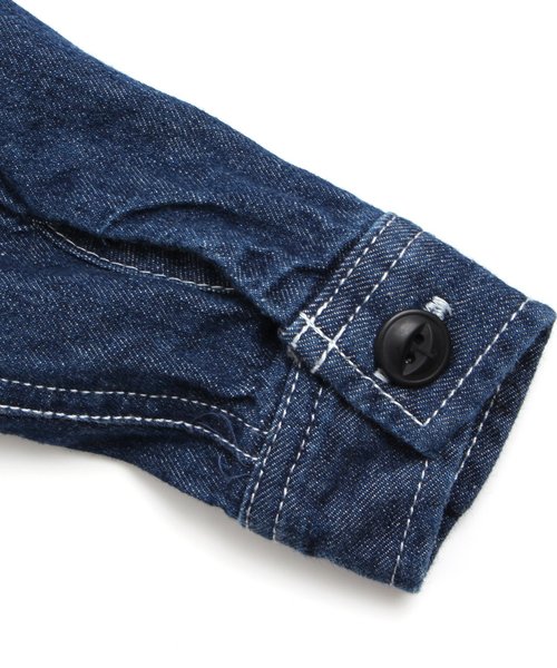 BREEZE(ブリーズ)の「2枚ポケットデニムシャツ(シャツ/ブラウス・キッズ・ブルー/ネイビー・80/90/95/100/110/120/130/140)」の7枚目の写真