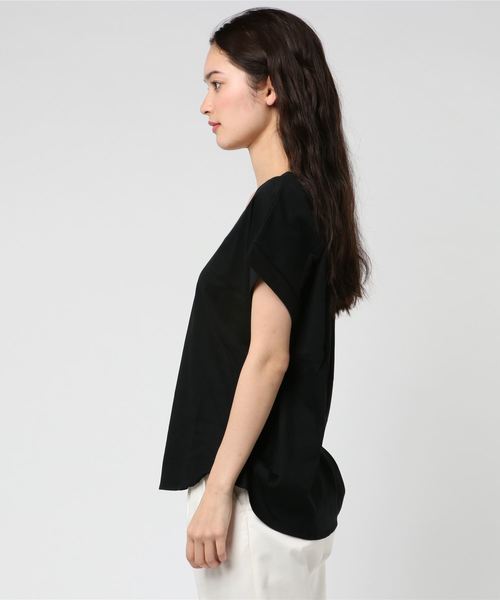 INTERPLANET(インタープラネット)の「ひんやり涼しいバイオシルケットvネックカットソー(Tシャツ/カットソー・レディース・ブラック/グレー/オフホワイト/カーキ・FREE)」の5枚目の写真