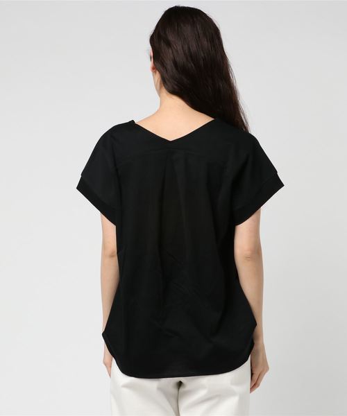 INTERPLANET(インタープラネット)の「ひんやり涼しいバイオシルケットvネックカットソー(Tシャツ/カットソー・レディース・ブラック/グレー/オフホワイト/カーキ・FREE)」の6枚目の写真