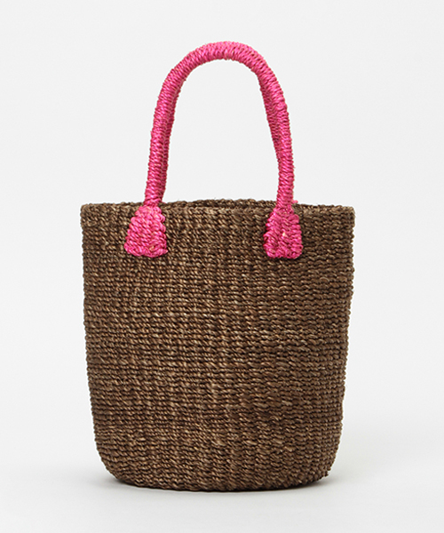 LBC(エルビーシー)の「マニラ麻ころりんカラフルカゴバッグ(かごバッグ・レディース・ダークブラウン/グリーン/ブルー/イエロー・FREE)」の9枚目の写真