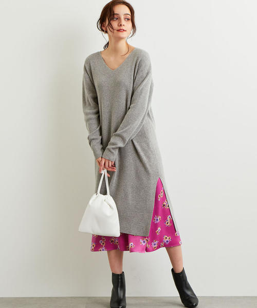 green label relaxing（グリーンレーベルリラクシング）の「NFC W/RY/N ソウバリ Vネック ニットワンピース ◆（ワンピース・レディース・オリーブ/ナチュラル/ネイビー/パープル/グレー・FREE）」の2枚目の写真