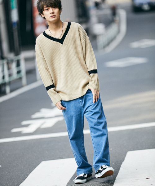 kutir(クティール)の「チルデン ビッグ ニットプルオーバー(ニット/セーター・メンズ・ブラック/ホワイト/ベージュ・MEDIUM/LARGE)」の19枚目の写真