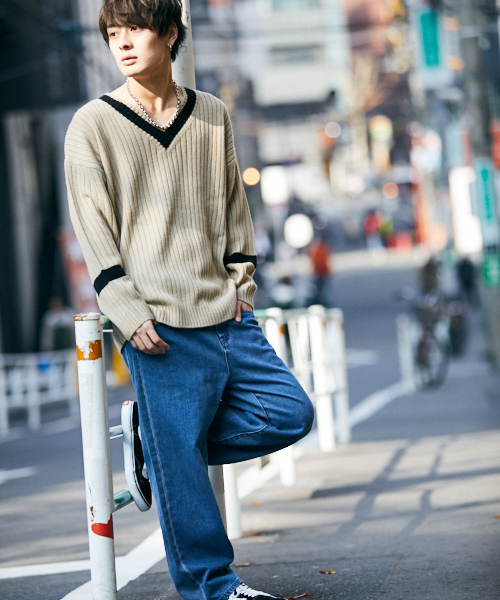 kutir(クティール)の「チルデン ビッグ ニットプルオーバー(ニット/セーター・メンズ・ブラック/ホワイト/ベージュ・MEDIUM/LARGE)」の20枚目の写真