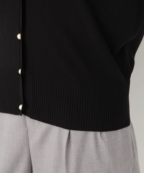 GLOBAL WORK（グローバルワーク）の「パールボタンカーディガン【UVケア】/832399（カーディガン/ボレロ・レディース・ブラック/ベージュ・MEDIUM/LARGE）」の11枚目の写真