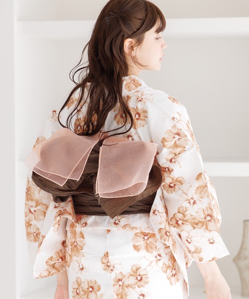 Dita（ディータ）の「ゆかた姿を引き立てる。ふんわりオーガンジーへこ帯 選べる5色【K】（和装小物・レディース・その他1/その他2/その他3/ブラック/ホワイト/ライトブルー/レモンイエロー/ピンクベージュ/ベージュ/エンジ/アッシュグレー/アッシュブラウン/スモークピンク/ライトベージュ/ライラック/サンドベージュ/オレンジ系その他/ネイビー・FREE）」の15枚目の写真