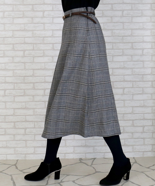 n'ee-ne（ネーネ）の「グレンチェックナロースカート ベルト付き（スカート・レディース・ブラウン/ブラック・FREE）」の6枚目の写真