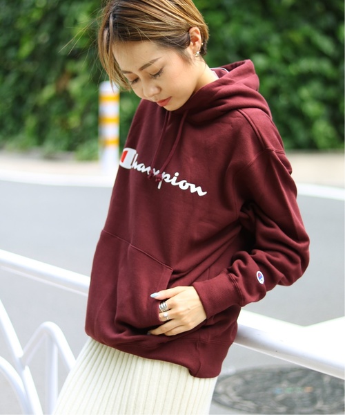 Champion(チャンピオン)の「【Champion / チャンピオン】pullover hooded sweat(パーカー・レディース・ホワイト/チャコールグレー/ブラック/レッド/イエロー・FREE)」の5枚目の写真