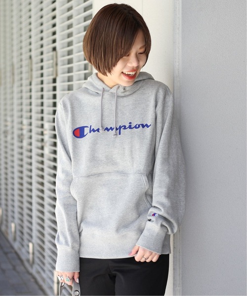 Champion(チャンピオン)の「【Champion / チャンピオン】pullover hooded sweat(パーカー・レディース・ホワイト/チャコールグレー/ブラック/レッド/イエロー・FREE)」の3枚目の写真