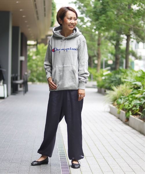 Champion(チャンピオン)の「【Champion / チャンピオン】pullover hooded sweat(パーカー・レディース・ホワイト/チャコールグレー/ブラック/レッド/イエロー・FREE)」の15枚目の写真