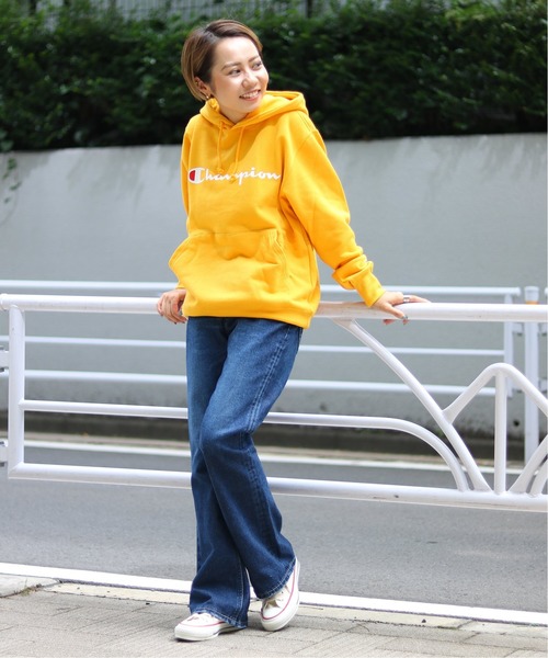 Champion(チャンピオン)の「【Champion / チャンピオン】pullover hooded sweat(パーカー・レディース・ホワイト/チャコールグレー/ブラック/レッド/イエロー・FREE)」の10枚目の写真