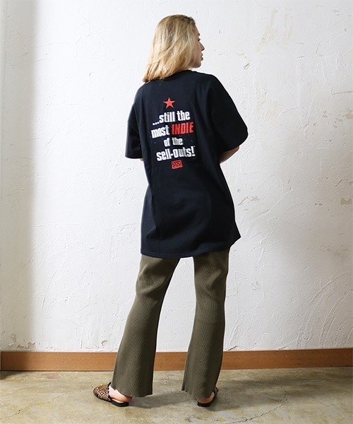 SUB POP（サブポップ）の「S/S PRINT TEE"INDIE SELL OUT" /ショートスリーブ プリント T ”インディー セルアウト”（Tシャツ/カットソー・メンズ・ブラック/ナチュラル・SMALL/MEDIUM/LARGE/X-LARGE）」の3枚目の写真